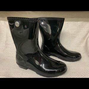 UGG Women’s Sz 11 Black Sienna Rainboots w/ Socks